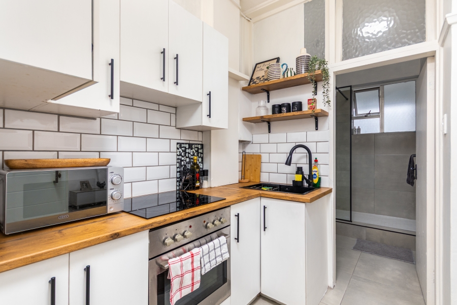 0 Bedroom Property for Sale in Sea Point Western Cape